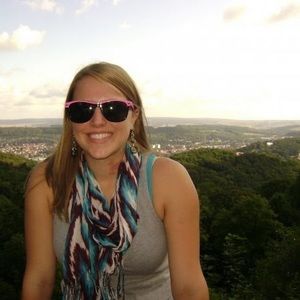 Meet your Posher, Caitlyn